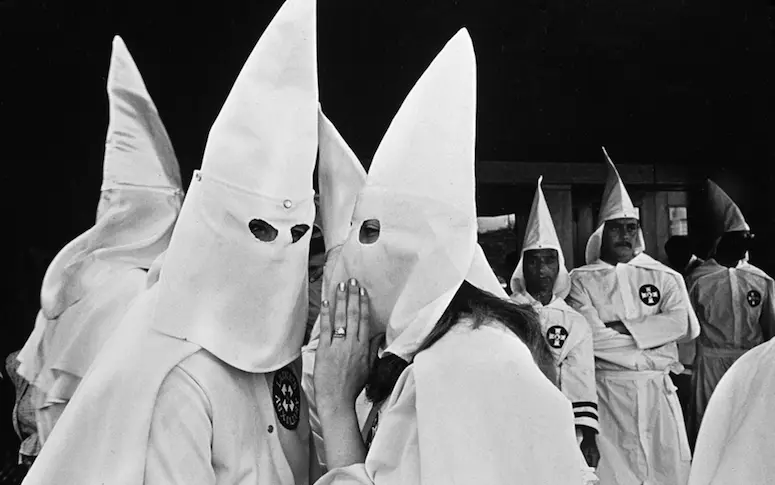#OpKKK : Anonymous révèle officiellement les noms de 1000 membres du Klan