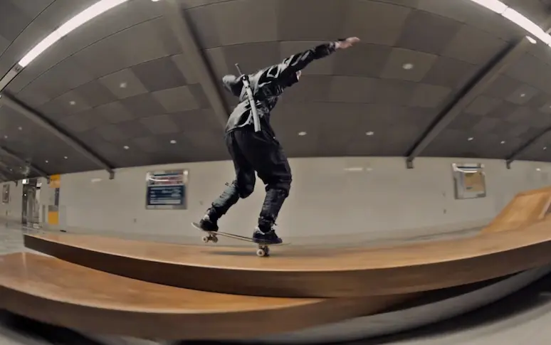 Vidéo : comme un skater ninja au Japon