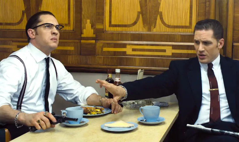 Legend : un trailer final (et violent) avec Tom Hardy en jumeaux