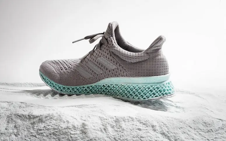 Adidas lance des baskets fabriquées en 3D avec du plastique issu des océans