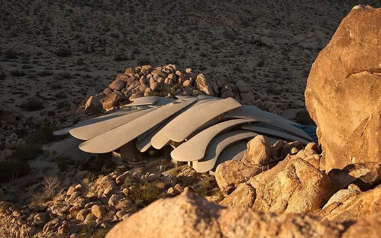 Dans le désert californien, une maison en osmose avec la nature