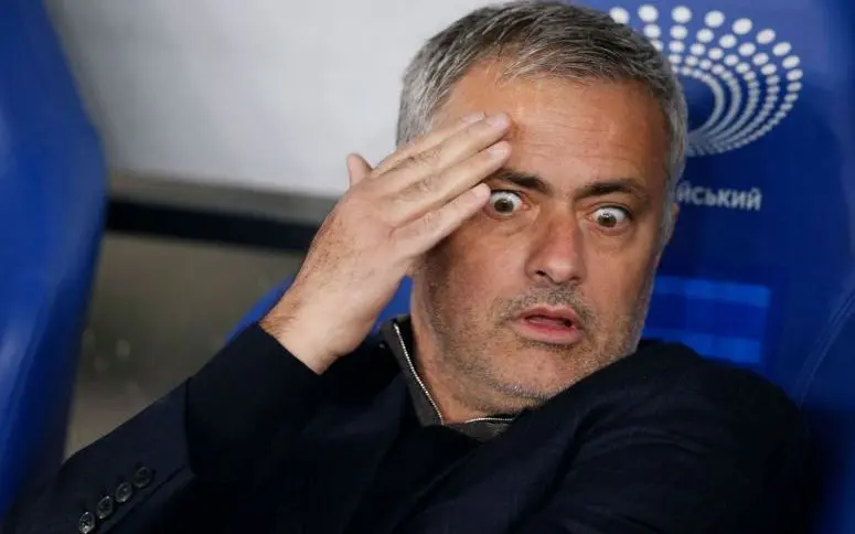 Un inconnu adresse sa candidature à Chelsea pour succéder à Mourinho