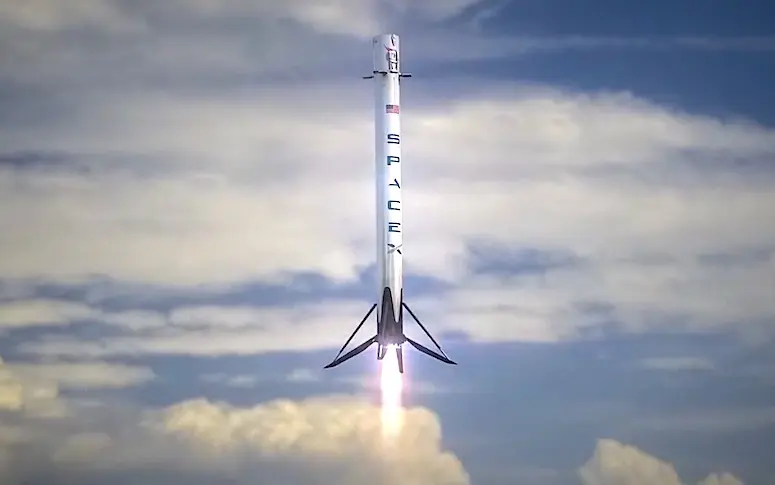 SpaceX parvient à faire atterrir une fusée à la verticale