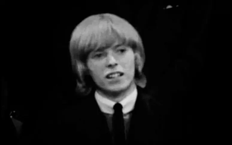 Vidéo : à 17 ans, David Bowie défendait les hommes aux cheveux longs