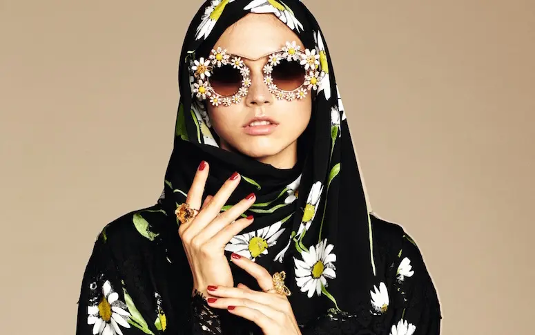 Dolce & Gabbana lance une collection de hijabs et d’abayas