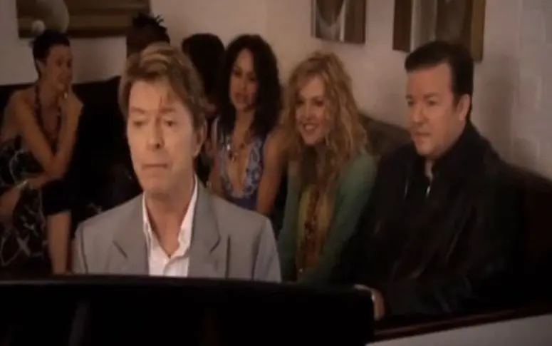 Vidéo : le guest musical génial de David Bowie dans la série de Ricky Gervais