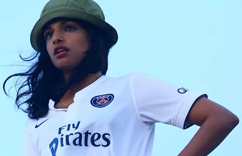 Le PSG tacle M.I.A. pour avoir détourné son maillot, la chanteuse contre-attaque