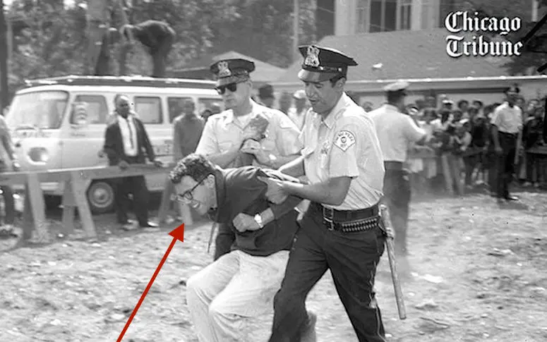 Vous voyez ce mec ? C’est Bernie Sanders, en 1963, lors d’une manif antiségrégation