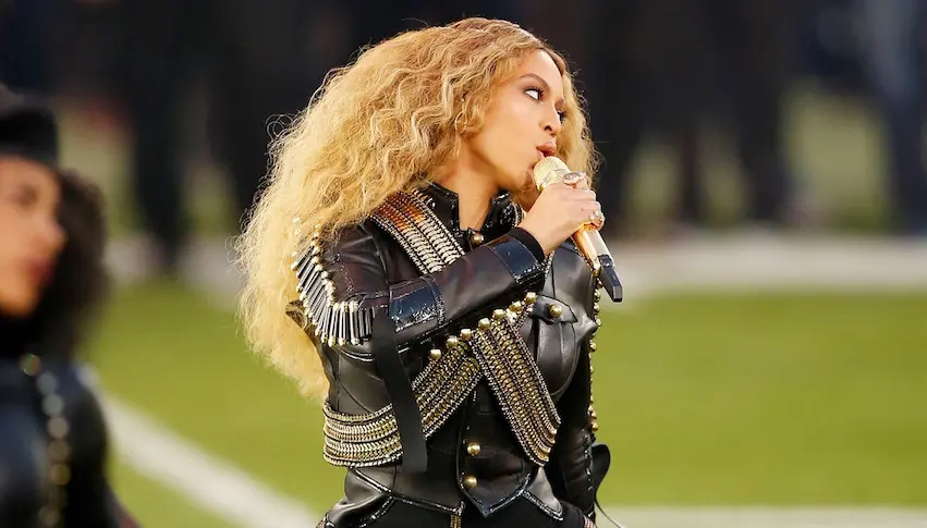 Vidéo : le show exceptionnel de Beyoncé au Super Bowl
