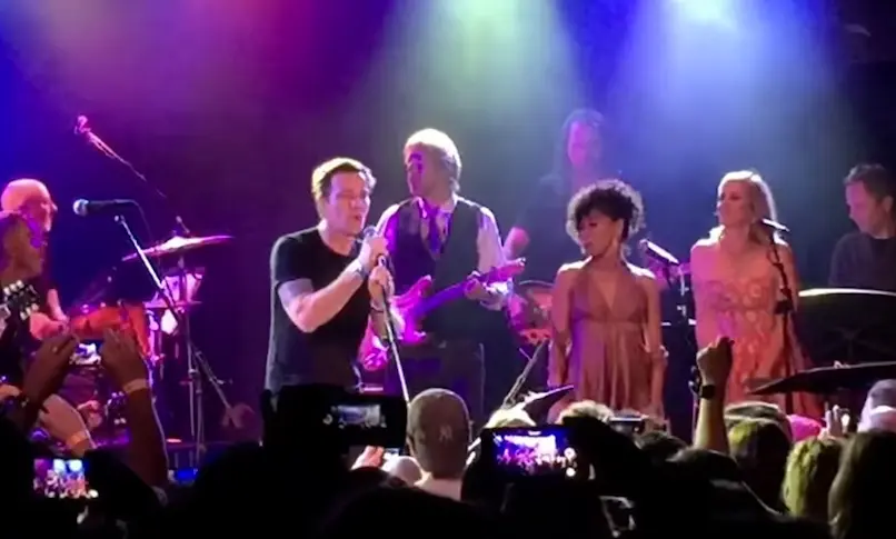 Vidéo : l’émouvante reprise de David Bowie par Ewan McGregor