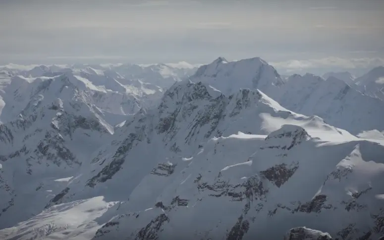 Le Club Docu : controverse au sommet du glacier Jumbo