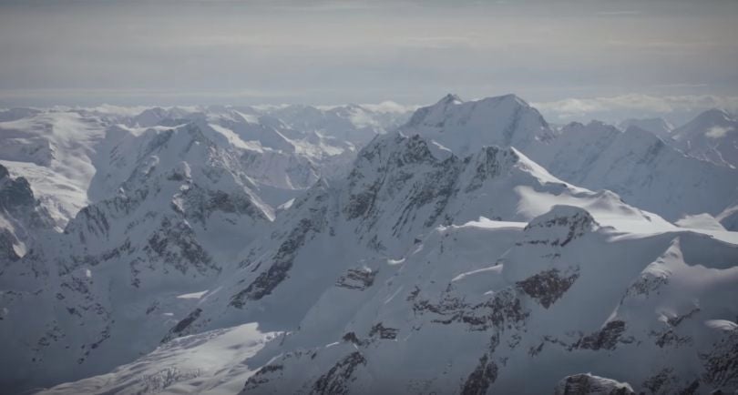 La faune et la flore du glacier Jumbo pourrait être mises en danger par une station de ski ouverte toute l'année.