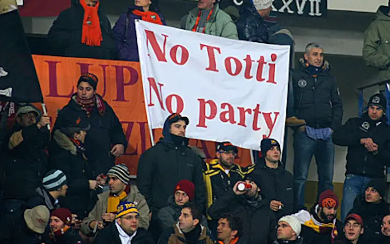 Aidons Francesco Totti à trouver un nouveau club si jamais il quittait la Roma