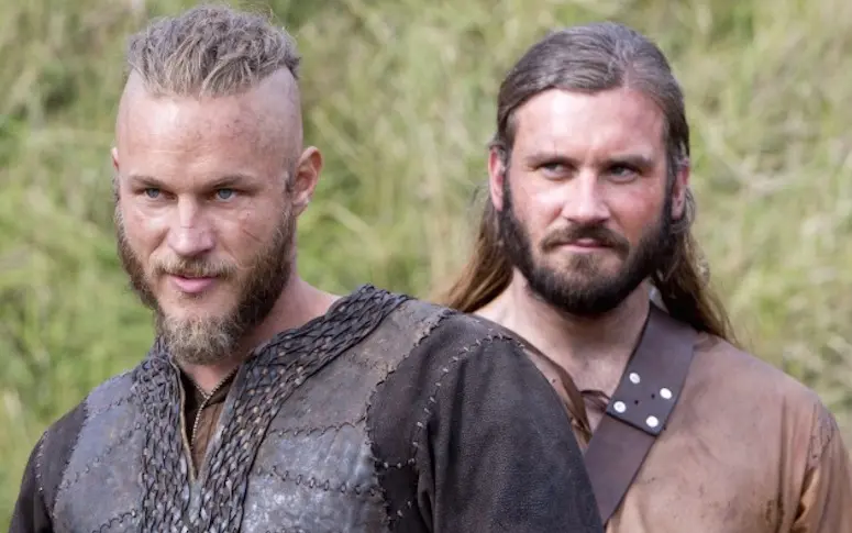 Vikings : Ragnar et Rollo s’affrontent dans le nouveau teaser de la saison 4