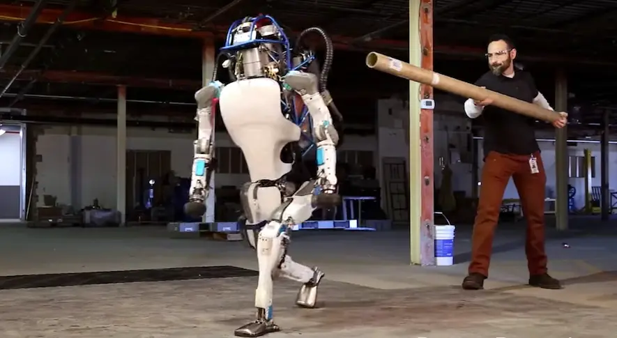 Quand Google martyrise son robot dernier cri, ça donne une vidéo hilarante