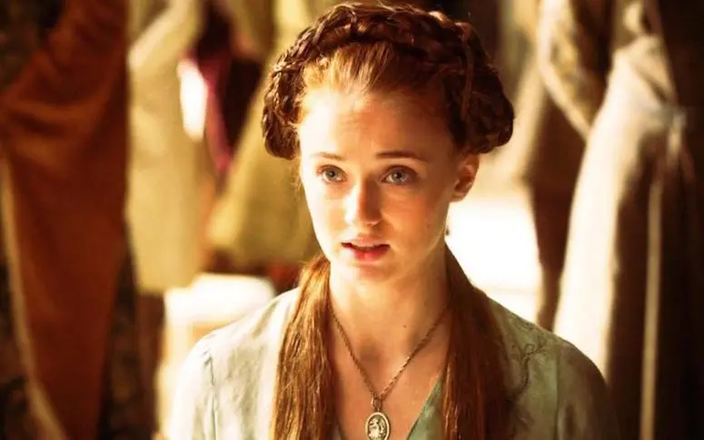 Sophie Turner aka Sansa spoile son propre destin dans Game of Thrones