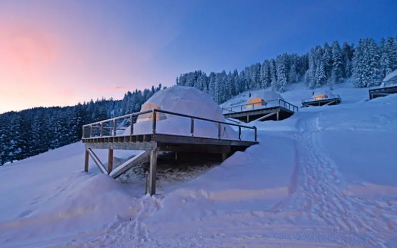 Les igloos écolos, un plan parfait pour des vacances en Suisse