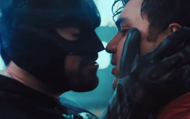 Dans le nouveau clip de Coheed and Cambria, Batman et Superman font… la paix