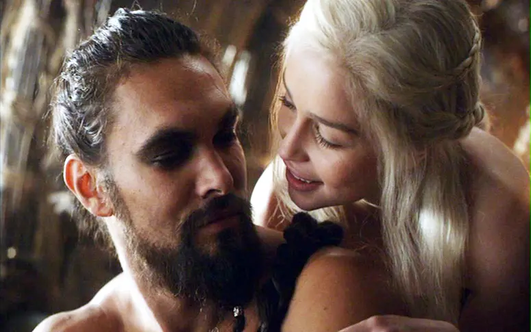 Game of Thrones : Jason Momoa est toujours “le soleil et les étoiles” de Daenerys