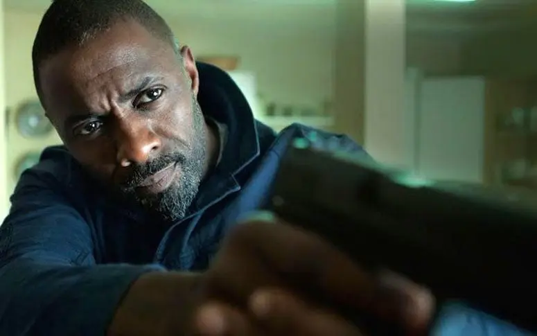 Vidéo : Idris Elba démontre toute sa classe dans le trailer de Bastille Day