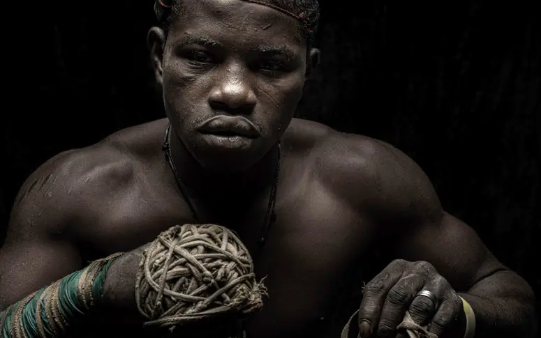 En images : dans le monde des boxeurs traditionnels d’Afrique de l’Ouest