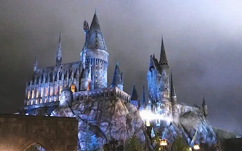 En images : entrez dans l’univers magique du nouveau parc Harry Potter