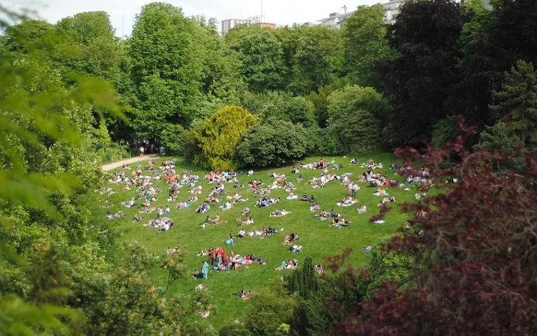 À Paris, de grands parcs resteront ouverts jour et nuit cet été
