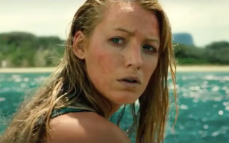 The Shallows, le shark movie avec Blake Lively, dévoile son nouveau trailer