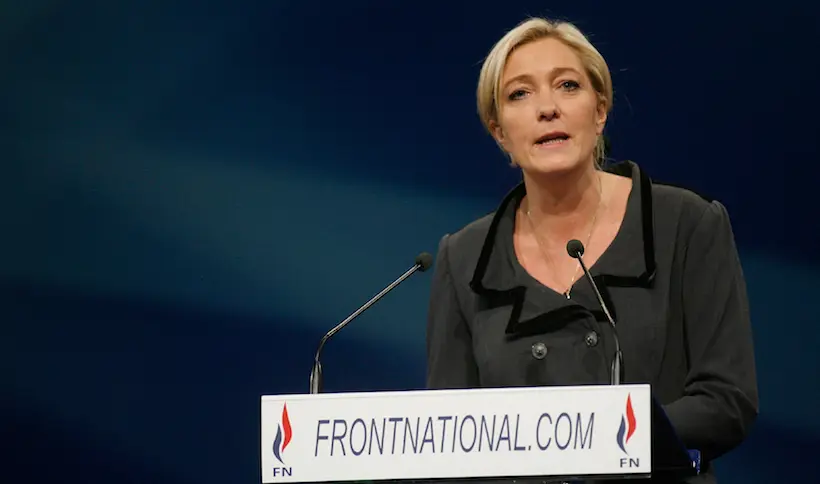 Sondage : Marine Le Pen serait en tête des intentions de vote chez les jeunes
