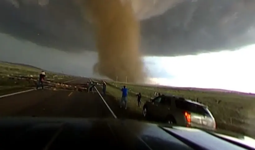 Vidéo : dans le Colorado, une tornade gigantesque filmée à 360 degrés