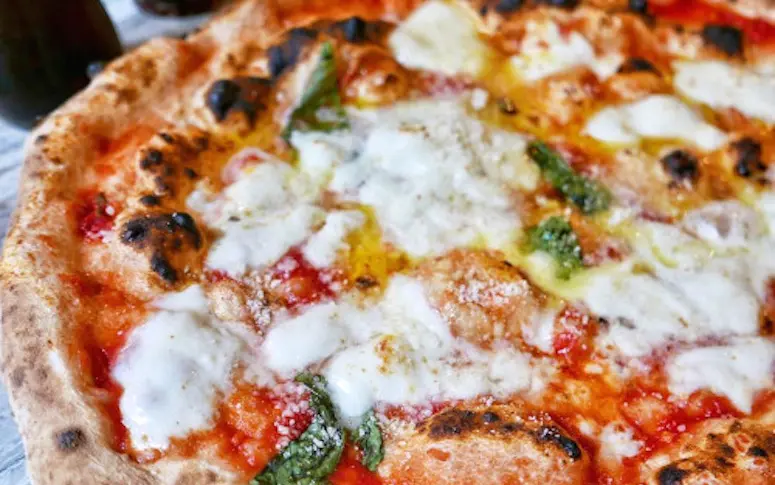 Naples s’apprête à exploser le record de la plus grande pizza du monde