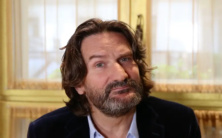 Frédéric Beigbeder : “J’essaie de cracher dans la soupe le plus violemment possible”