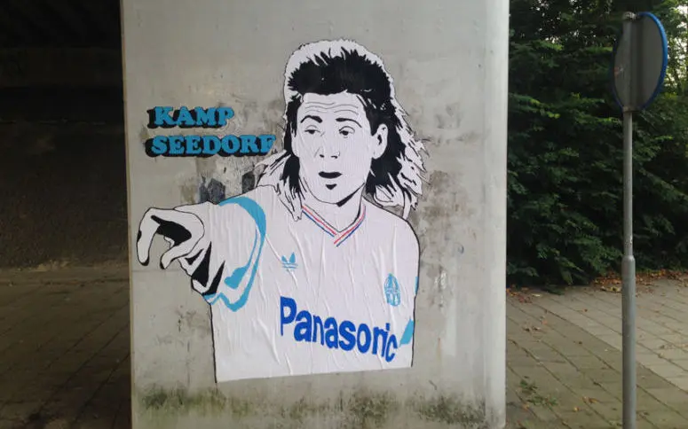Entretien avec Kamp Seedorf, un crew de street art qui affiche en ville son amour pour le foot