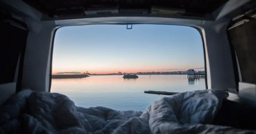 Ce vidéaste a transformé un van en maison nomade pour partir à l’aventure