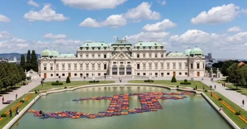 Ai Weiwei installe 1005 gilets de sauvetage de réfugiés en Autriche