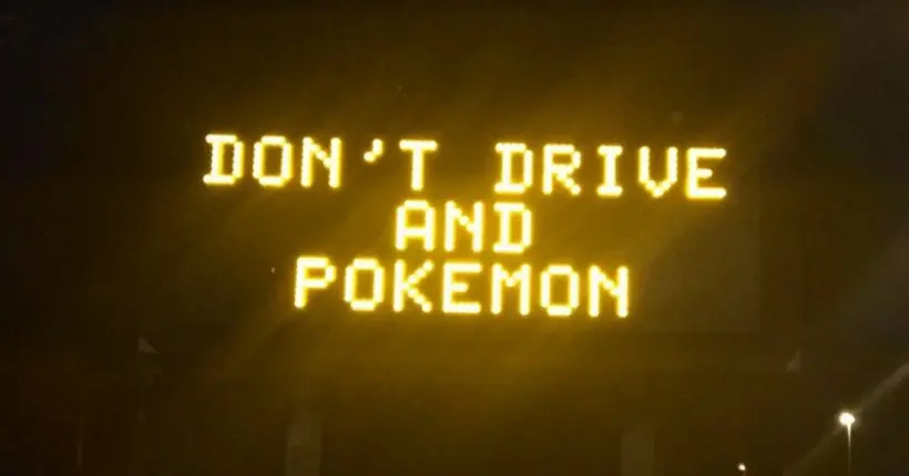 En Australie, des panneaux rappellent qu’on ne peut pas chasser de Pokémon en conduisant