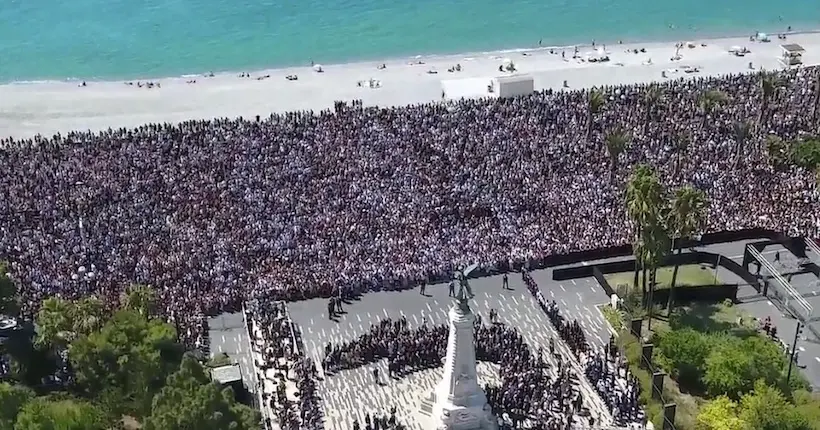 Vidéo : l’impressionant rassemblement à Nice pour la minute de silence