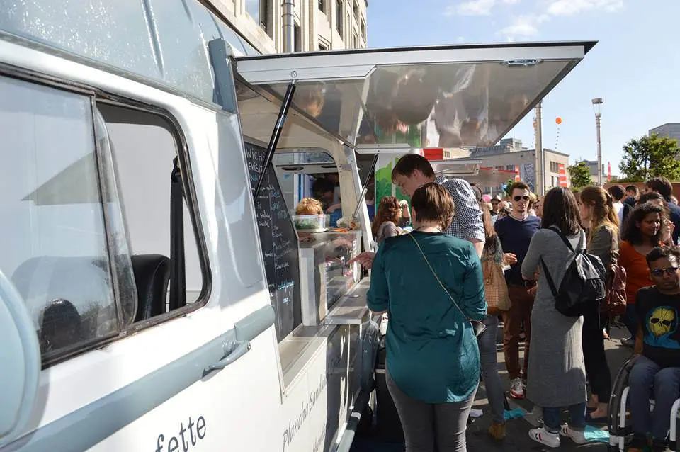 Du crocodile au menu d’un festival de food trucks en Belgique