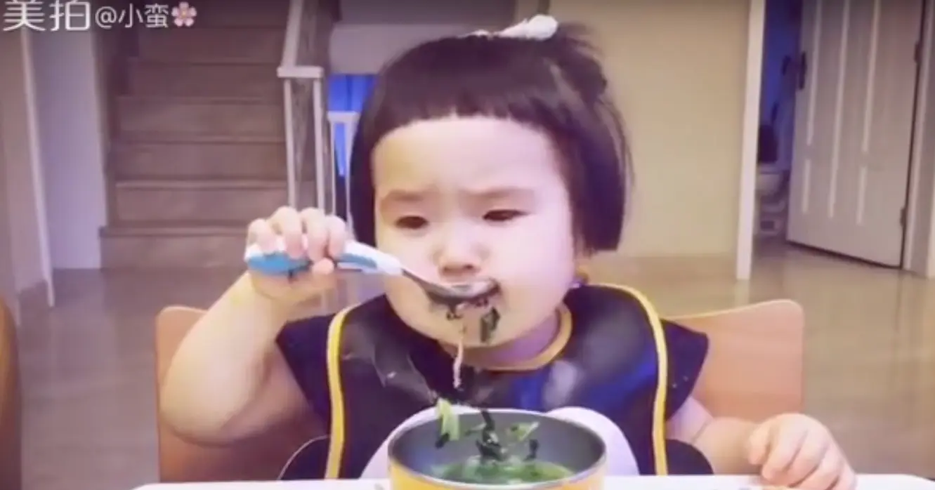 En Chine, la nouvelle star d’Internet est un bébé qui mange