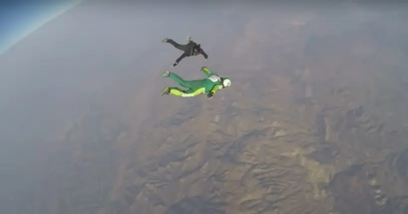 Vidéo : Luke Aikins a sauté de 7 600 mètres sans parachute (et il va bien, merci)