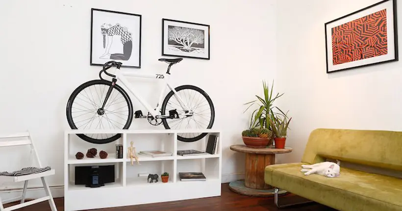 Grâce à ces meubles design, casez votre vélo chez vous sans perdre de place