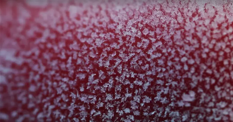 Vidéo : Laissez vous hypnotiser par des glaces qui fondent