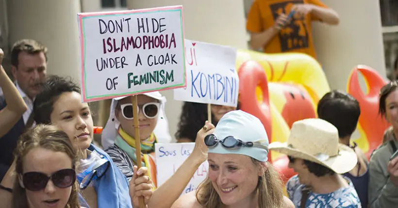 À Londres, une beach party pour dénoncer l’interdiction du burkini en France