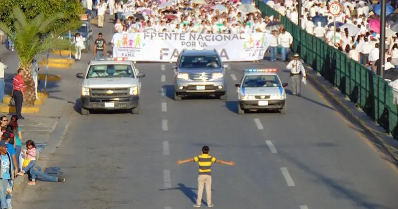 Ce Mexicain de 12 ans a essayé d’arrêter tout seul une manif contre le mariage homo