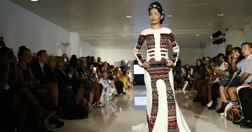 Vidéo : la jeune Indienne défigurée à l’acide a foulé le podium de la Fashion Week de New York