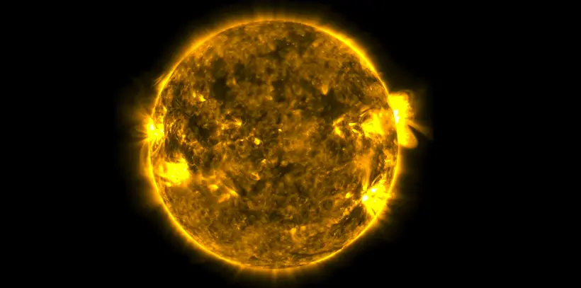 Vidéo : la Nasa capture une double éclipse solaire