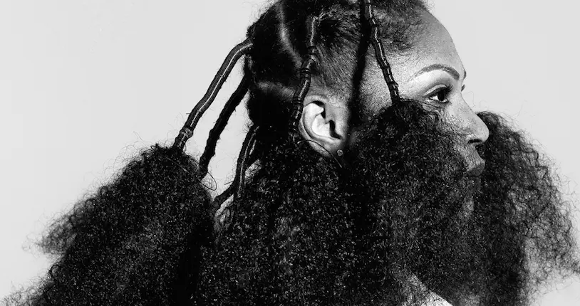 Les coiffures traditionnelles nigérianes modernisées par la photographe Juliana Kasumu