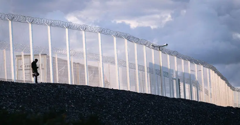 Le Royaume-Uni va ériger un mur à Calais pour bloquer les migrants