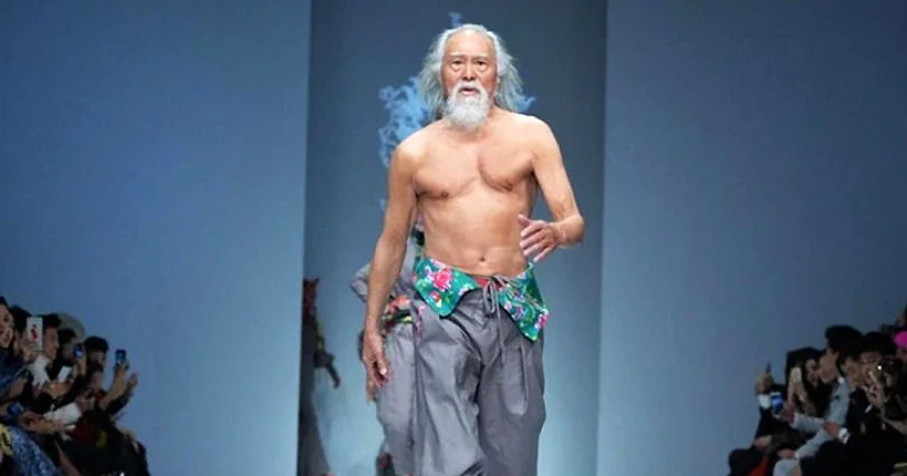 À 80 ans, ce mannequin chinois est plus en forme que vous