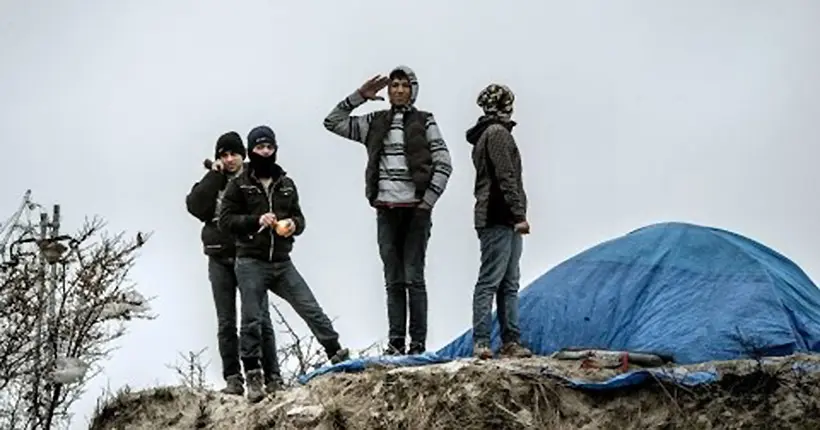 À Calais, des milliers de mineurs sont livrés à eux-mêmes après le démantèlement de la jungle